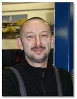 Rico Berger, Kraftfahrzeug-Servicetechniker beim Autoservice Pitz
